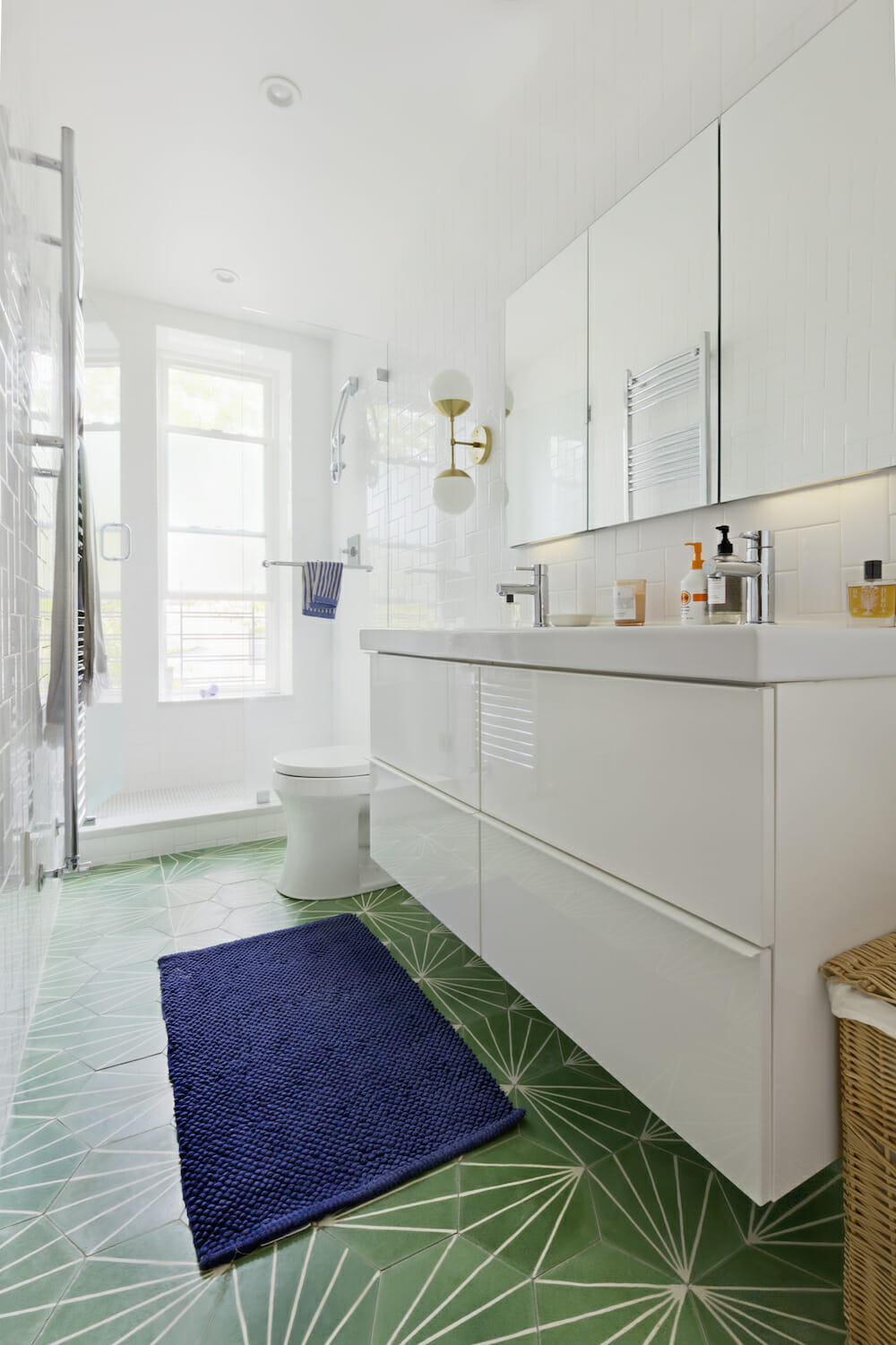 Cool Green Tiled Bath