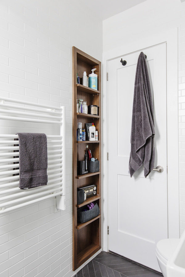 Bathroom Storage Ideas To Maximize, Built In Bathroom Shelves For Towels