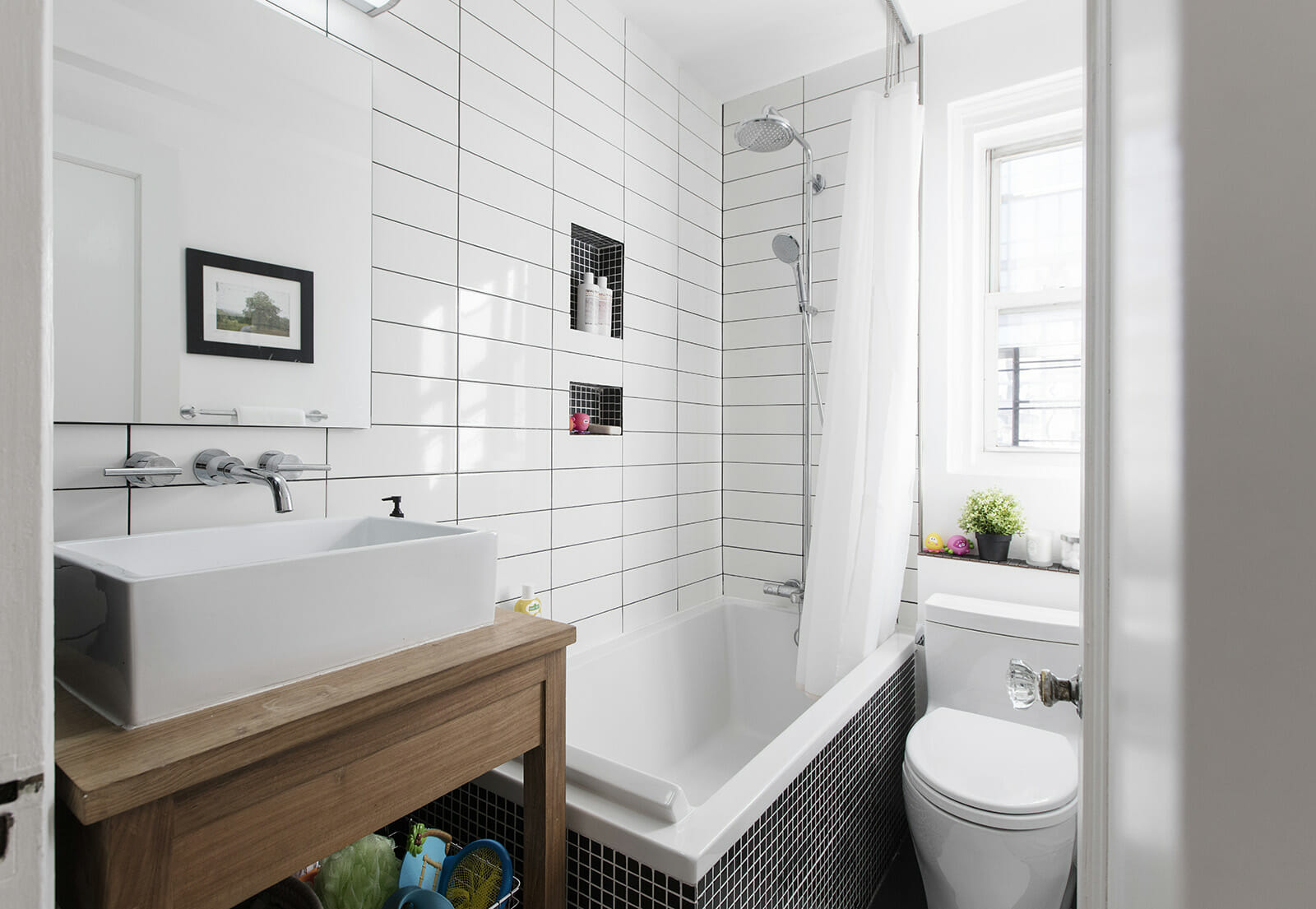 Small bathrooms with clever storage spaces