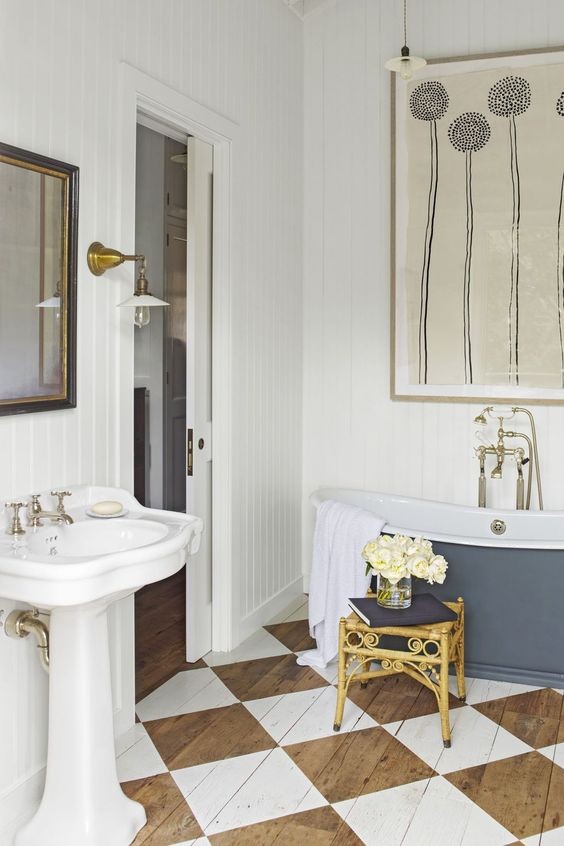 color renovation, hardwood floors, color, bathroom, freestanding tub