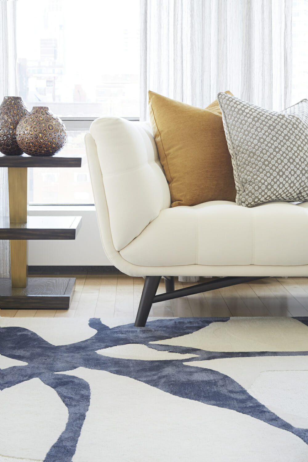 Manhattan renovation, Murray Hill, home, design, living room, couch, rug