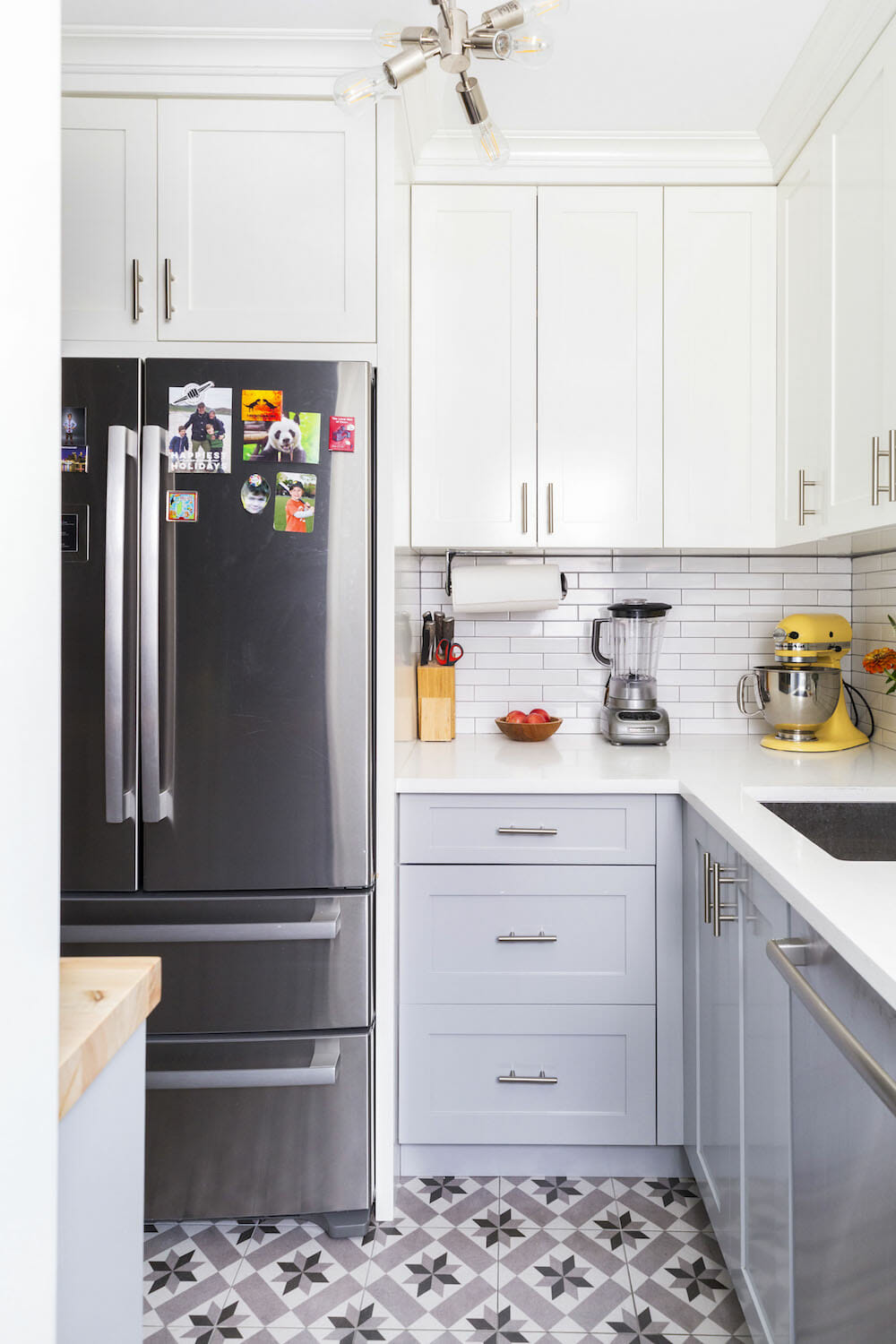 Clinton Hill, Brooklyn, renovation, kitchen, two-tone cabinets, tile floor, kitchen trends 2019