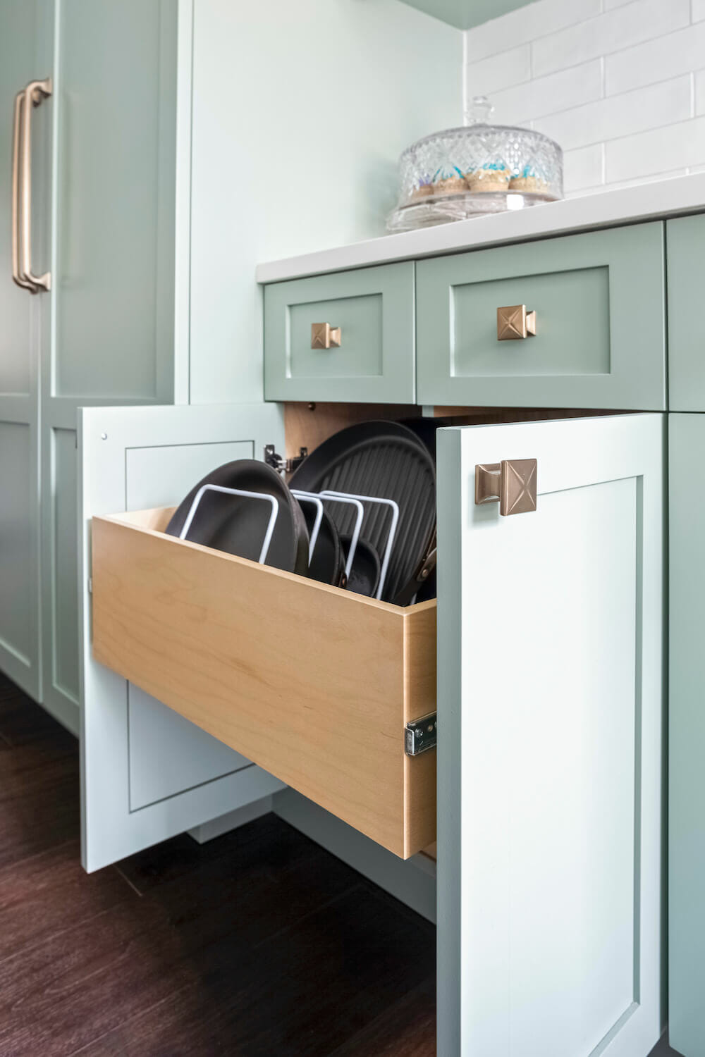 pull out kitchen drawer