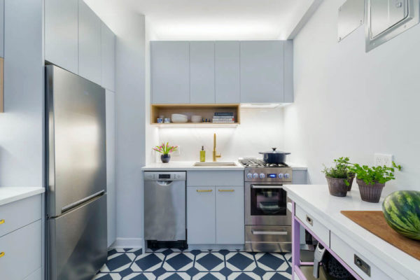 A 90-Square-Foot Kitchen is Revived in Color