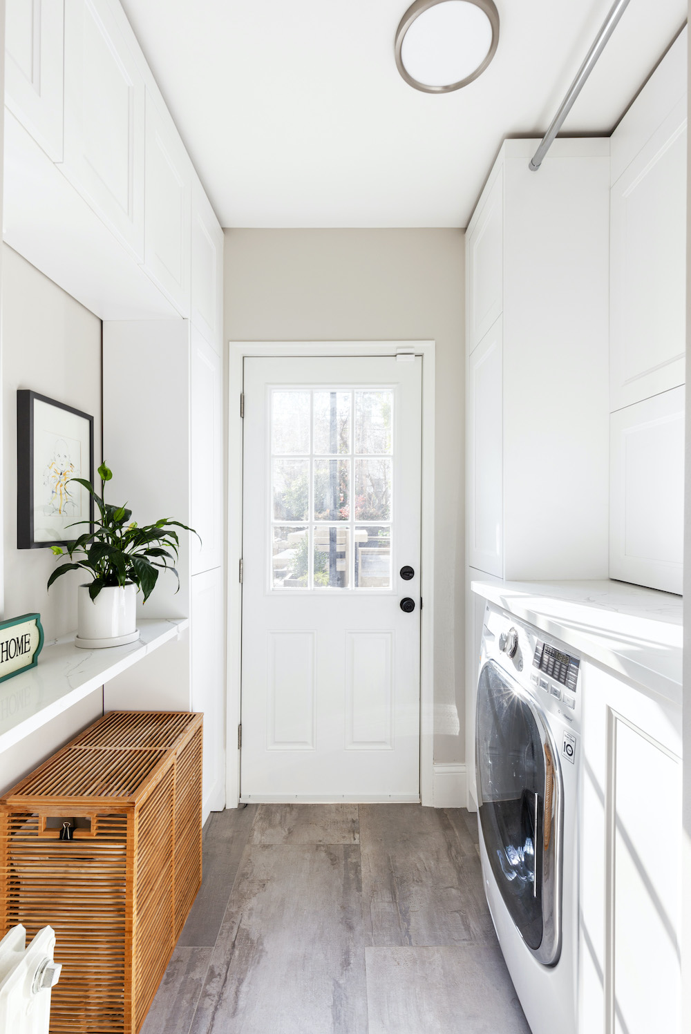 small laundry room idea with combo washer dryer