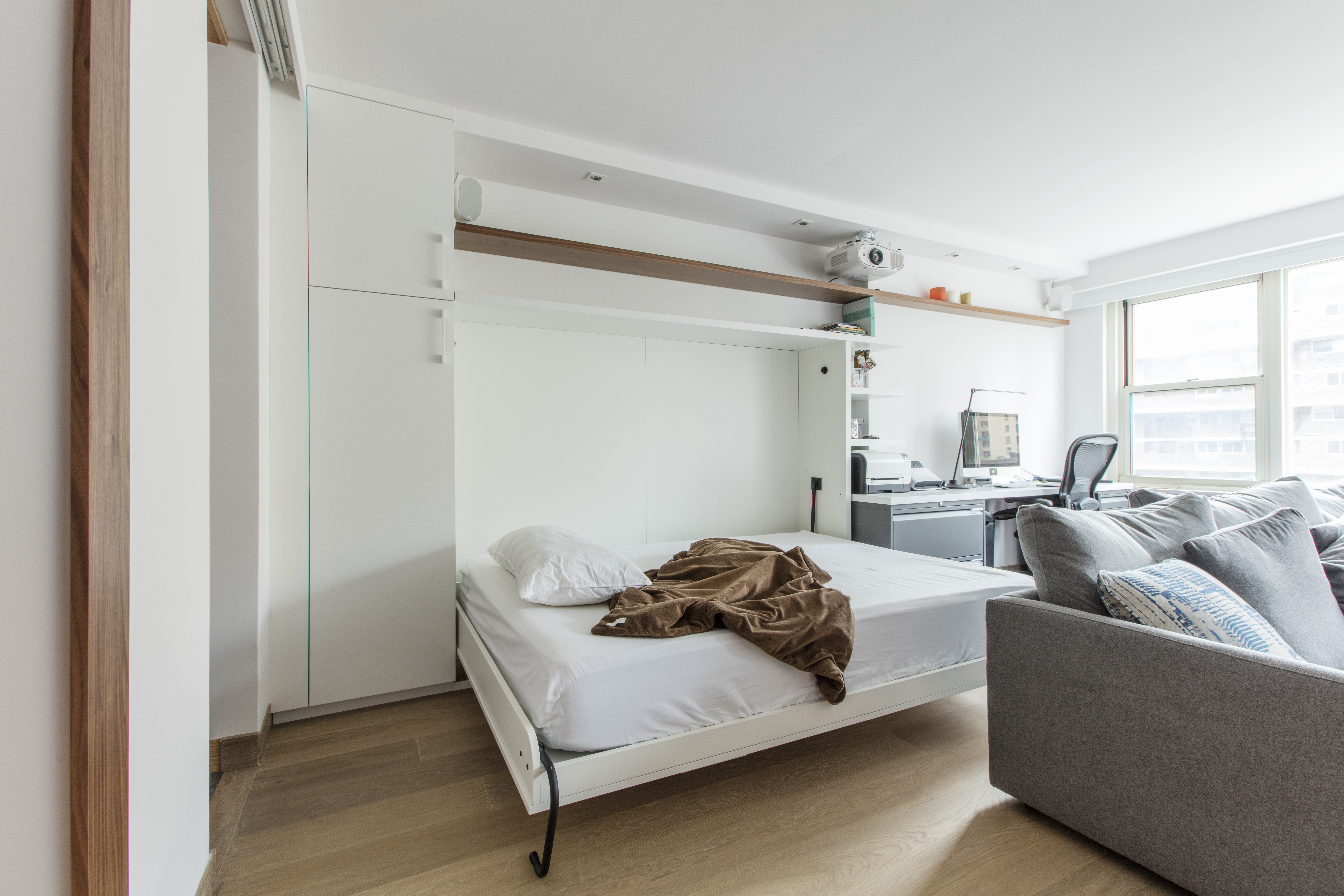 How to Plan for a Murphy Bed During a Home Renovation